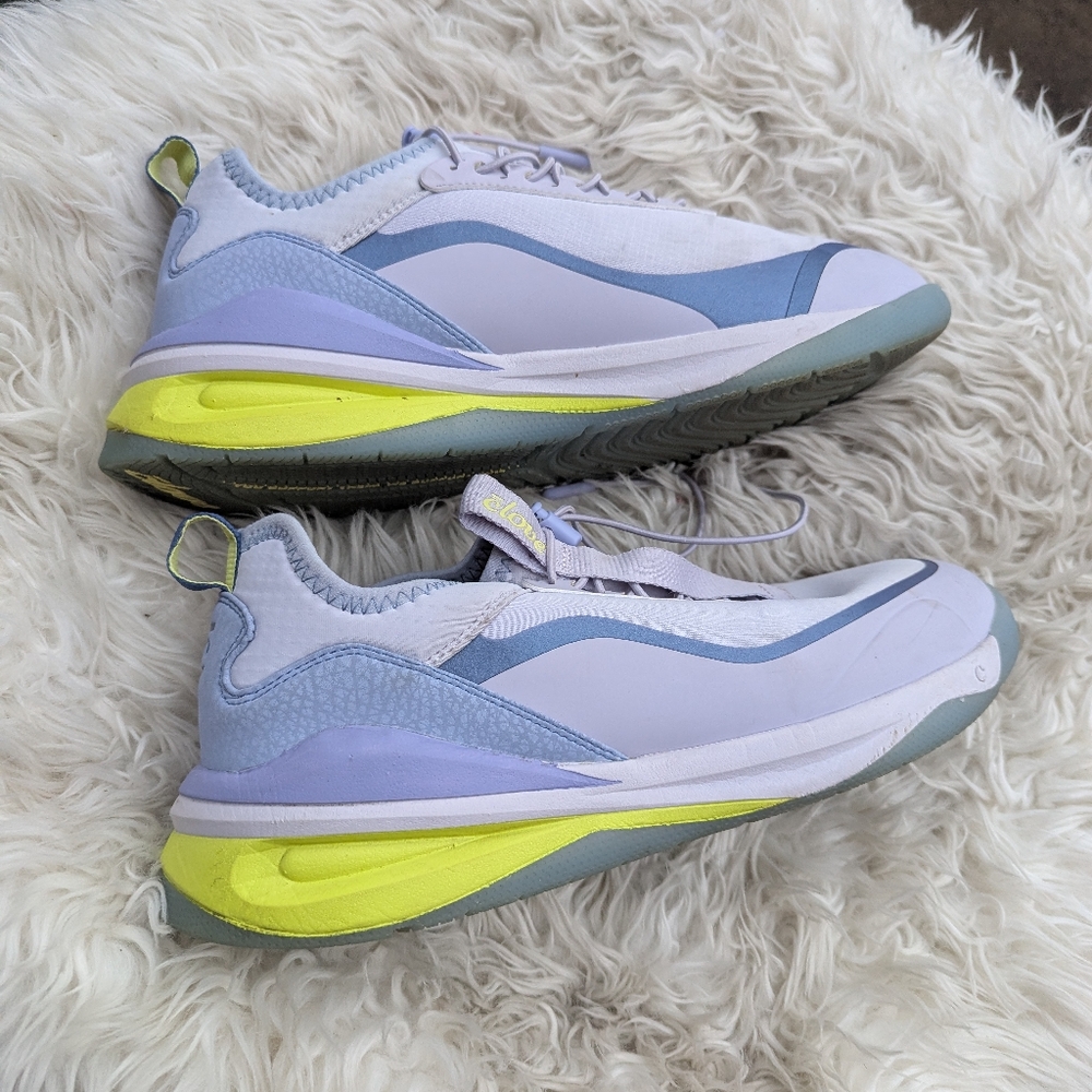 Women's Clove Nursing Sneakers Size 10 EUC